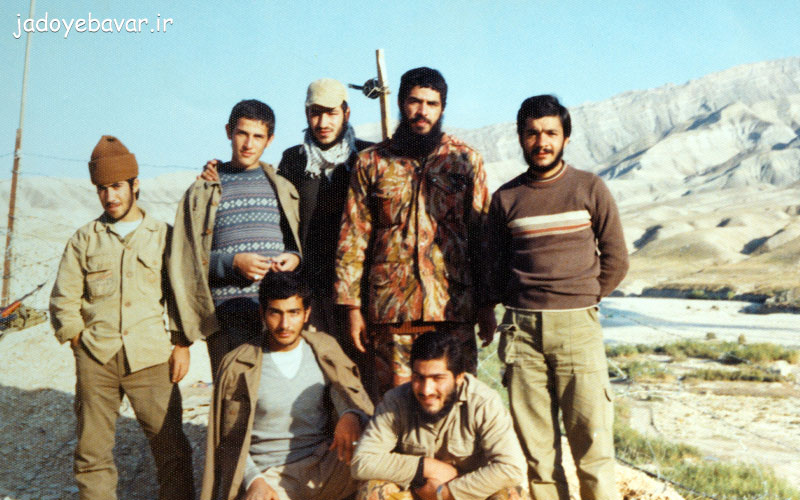 ابراهیم هادی و دوستان در جنگ ایران و عراق