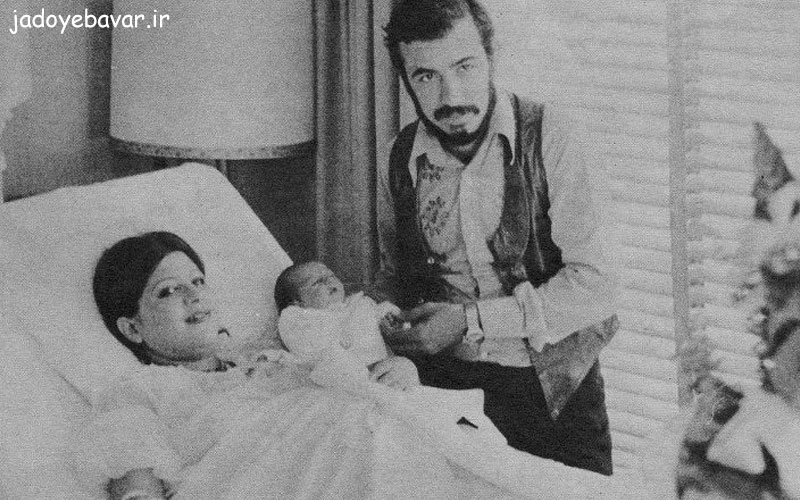 علی حاتمی به همراه همسرش زری خوشکام و فرزندشان لیلا حاتمی