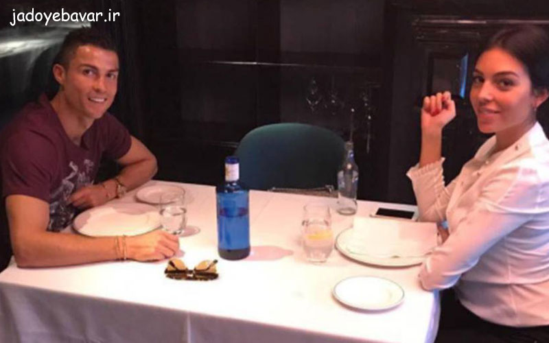 جورجینا رودریگرز و کریستین رونالدو بر سر میز غذا